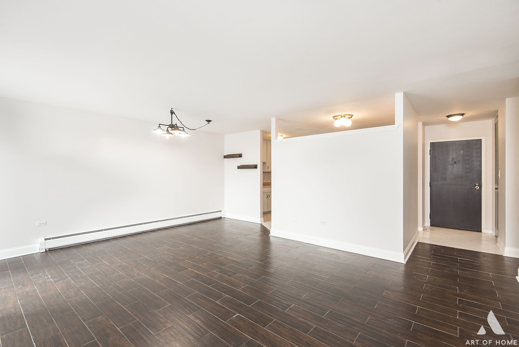 1049 W Ogden Avenue - Photo 3