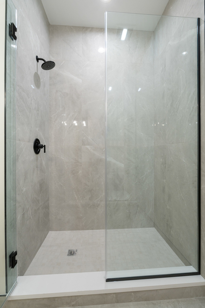 416 E 50th Place - Photo 15