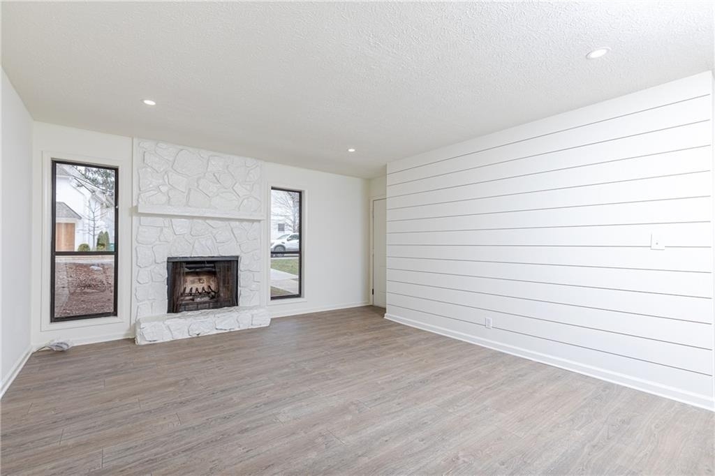 1604 Walker Street Se - Photo 3