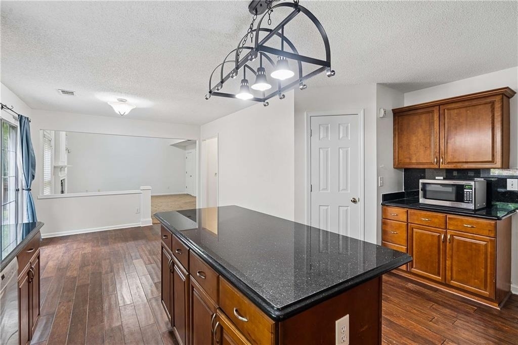 6285 Barwick Lane - Photo 10