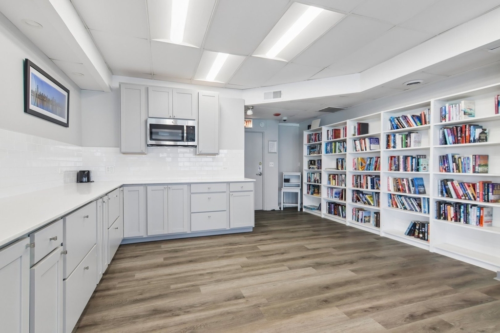 6301 N Sheridan Road - Photo 22