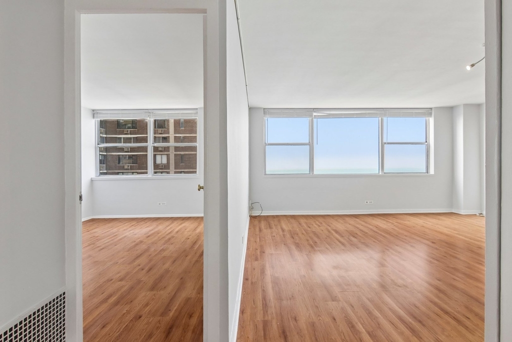 6301 N Sheridan Road - Photo 12
