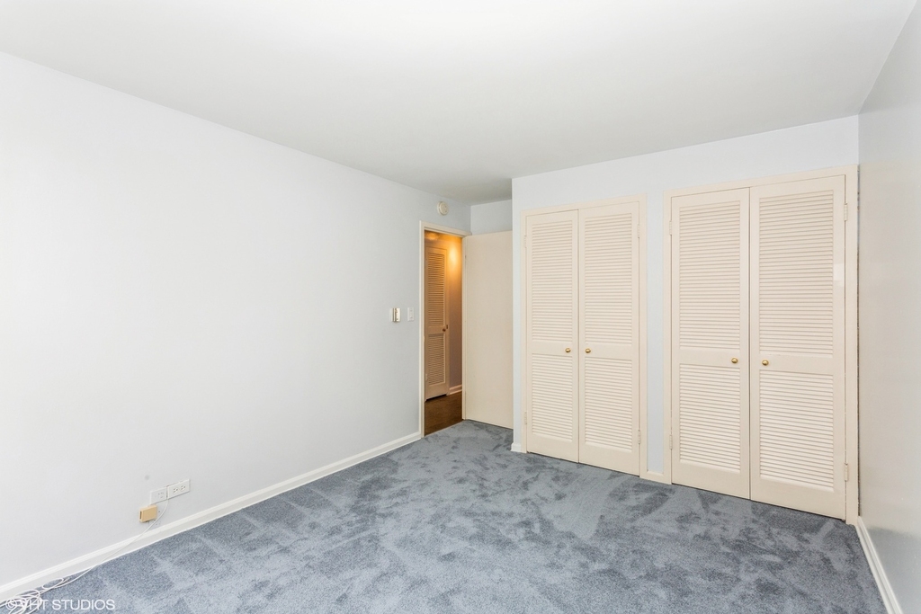 1101 Grove Street - Photo 11