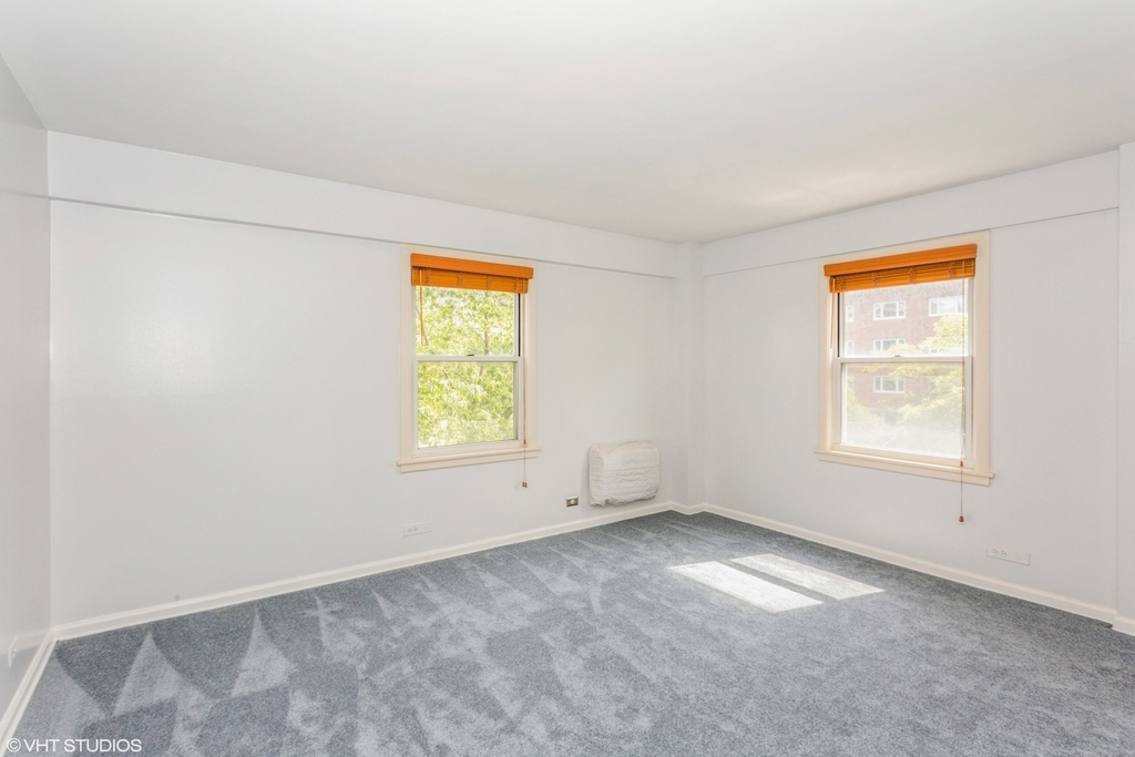 1101 Grove Street - Photo 7