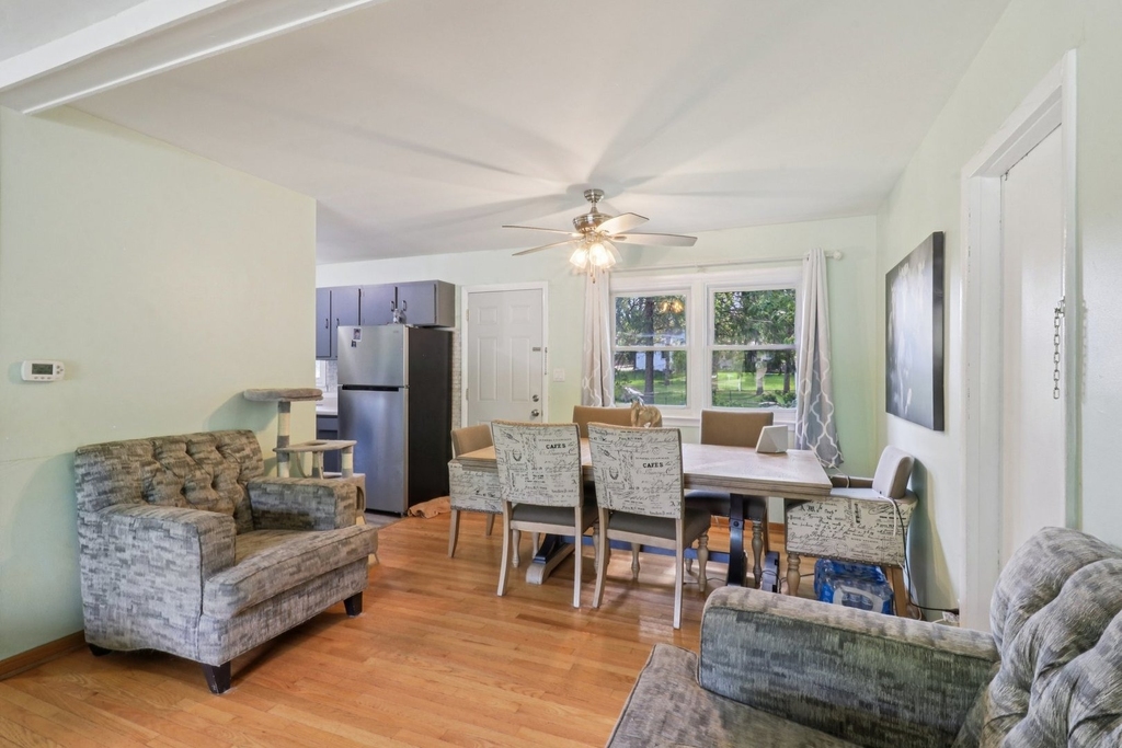 2610 Killarney Drive - Photo 3