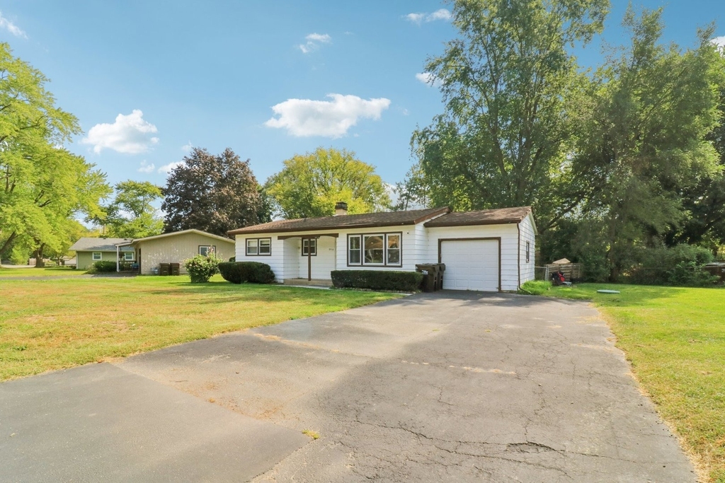 2610 Killarney Drive - Photo 1