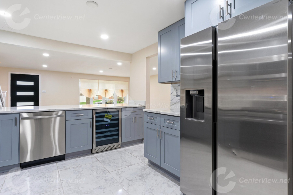 3900 169th Street - Photo 1