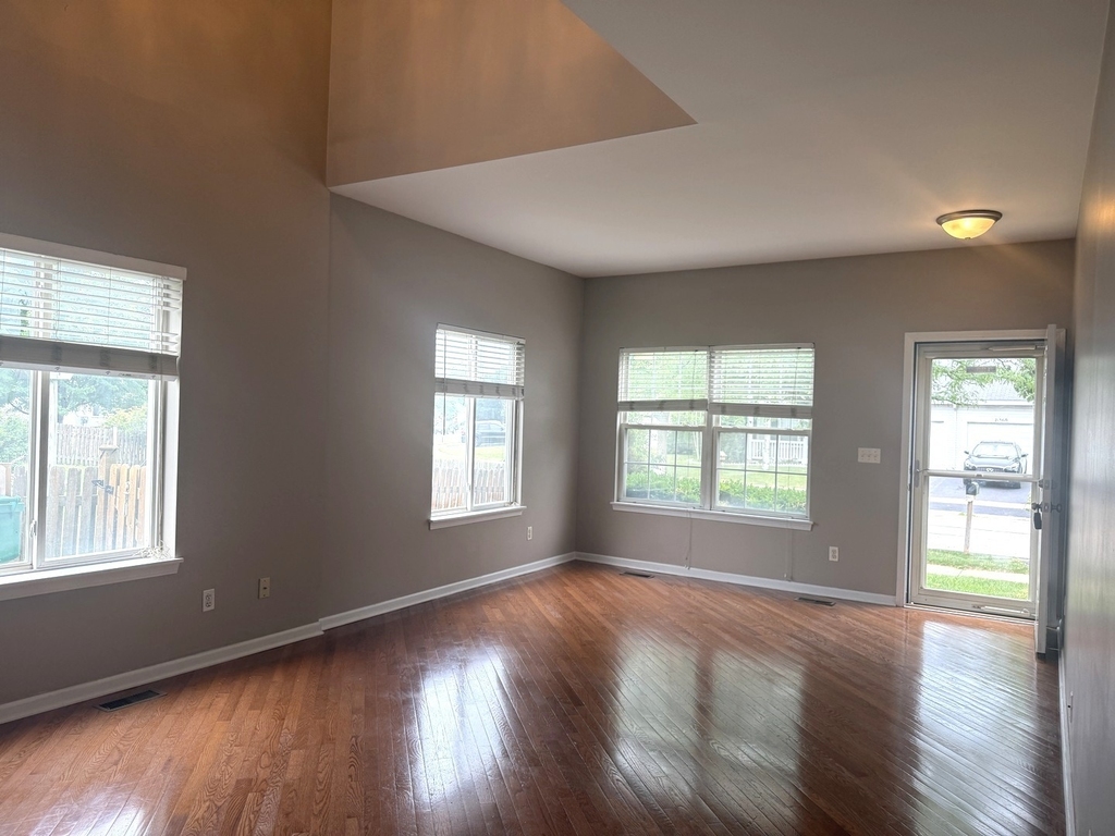 21529 Franklin Circle - Photo 2