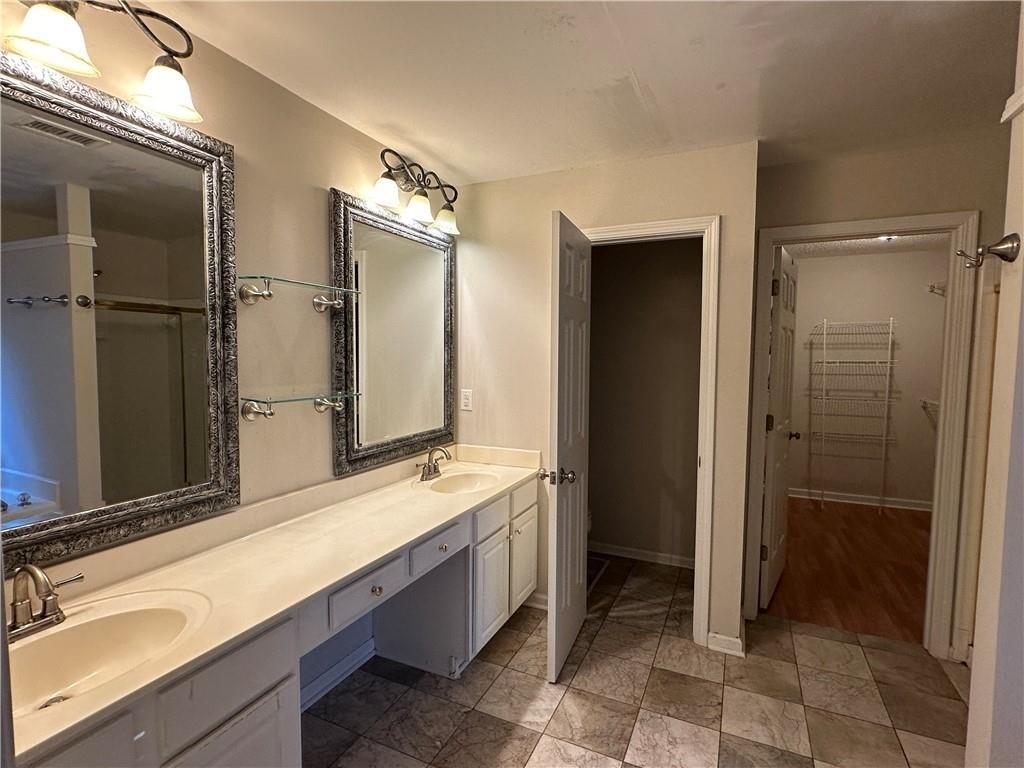 7235 Treyburn Drive - Photo 12