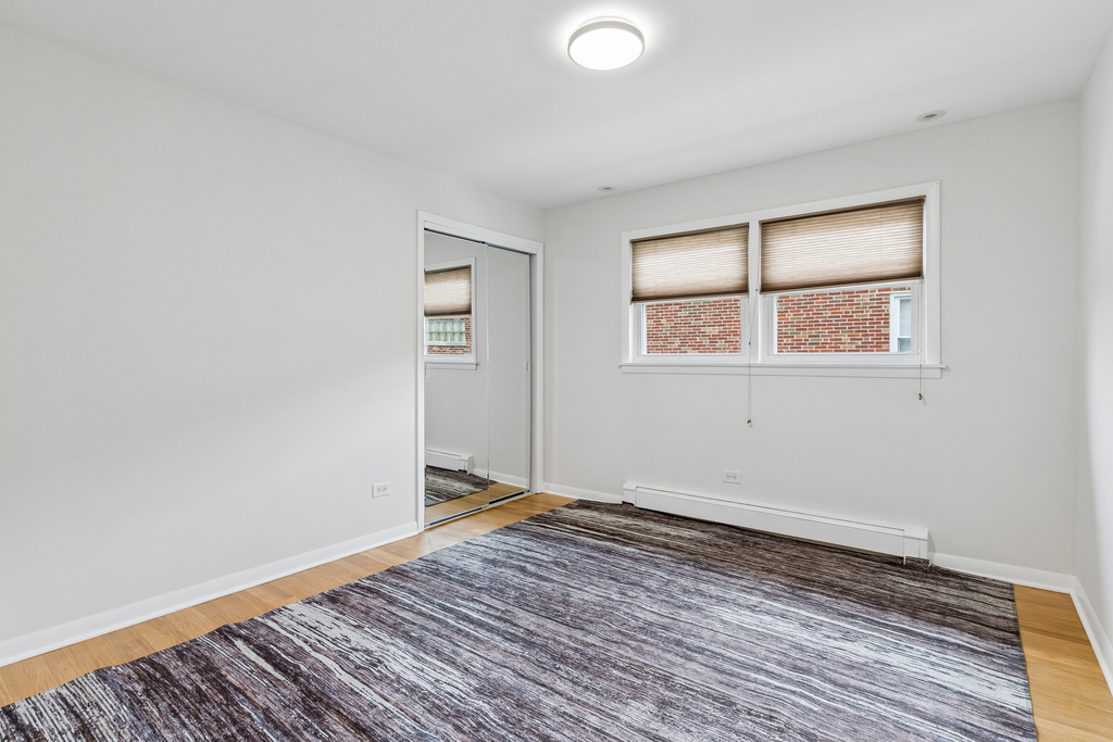 915 N Northwest Highway - Photo 5