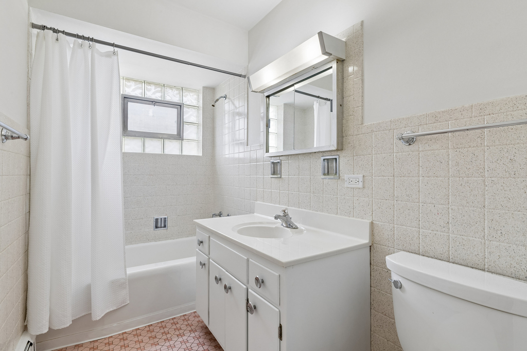 915 N Northwest Highway - Photo 8