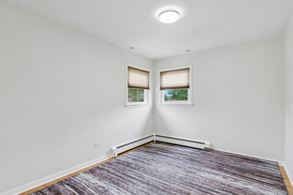 915 N Northwest Highway - Photo 6