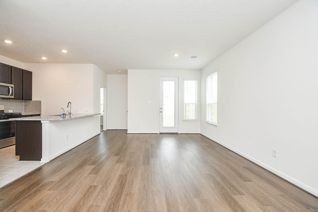 25230 Benroe Street - Photo 26
