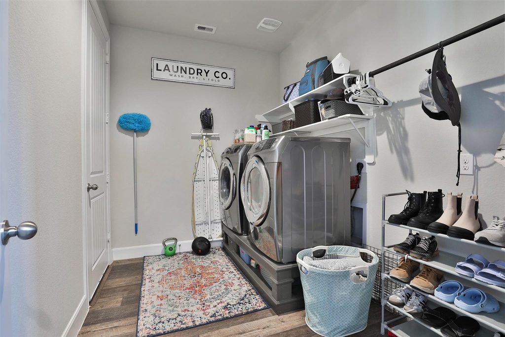 2810 Bluesage Bluff Drive - Photo 11