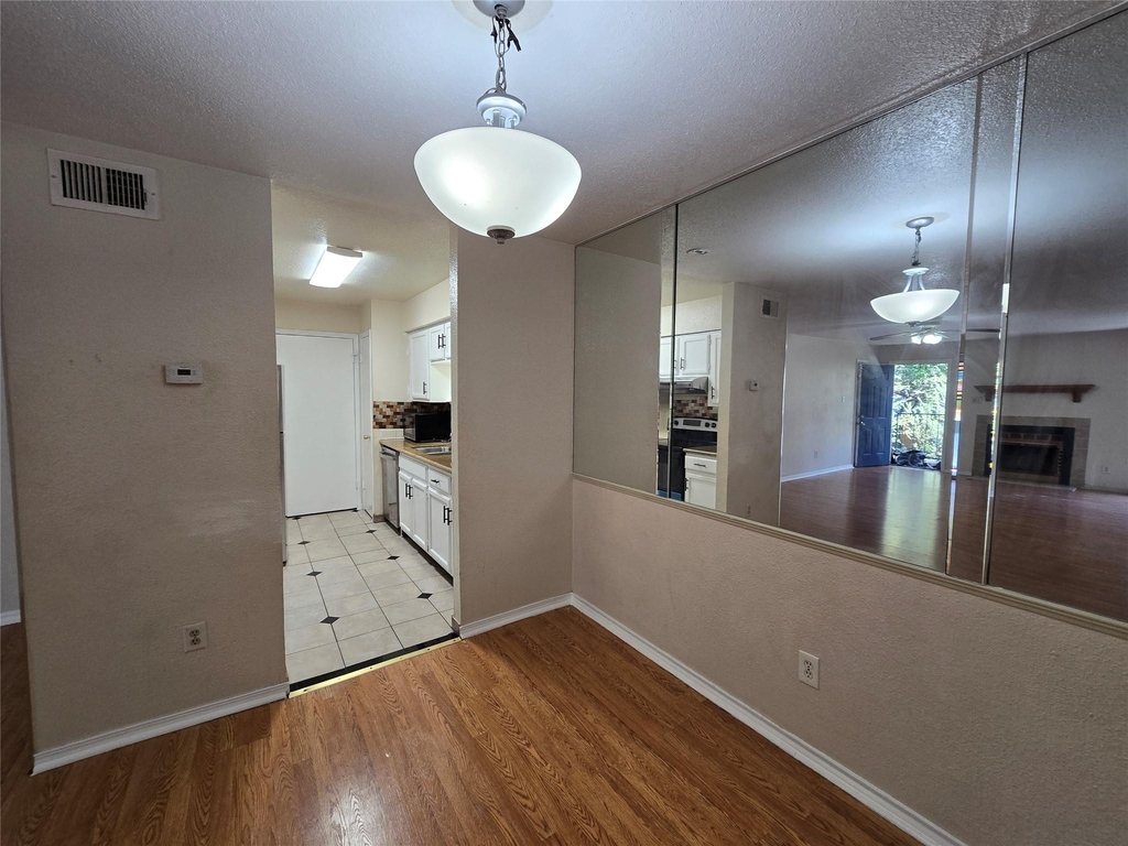9797 Leawood Blvd - Photo 5