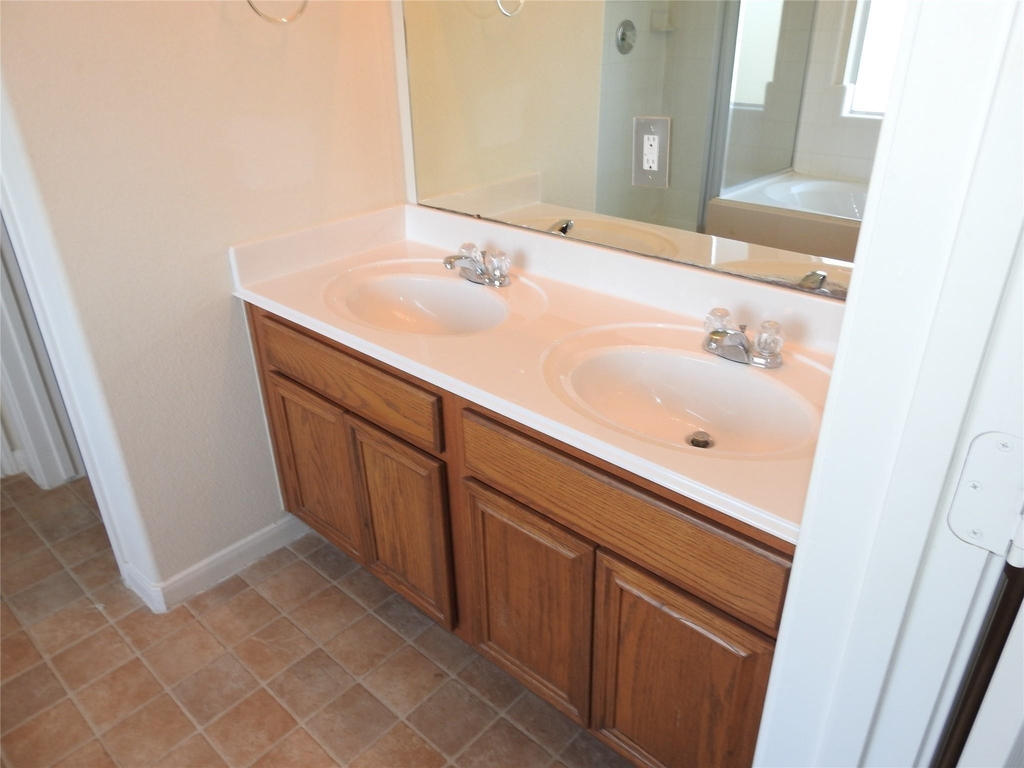 2011 Wildbrook Canyon Lane - Photo 8