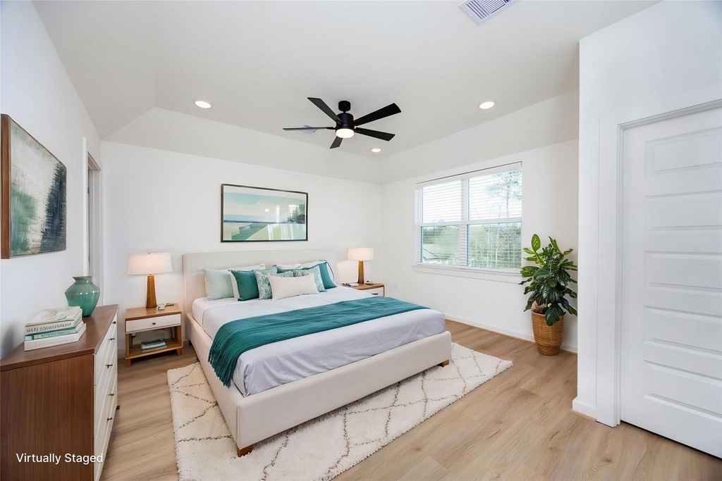 1939 Longmire Villas Court - Photo 3