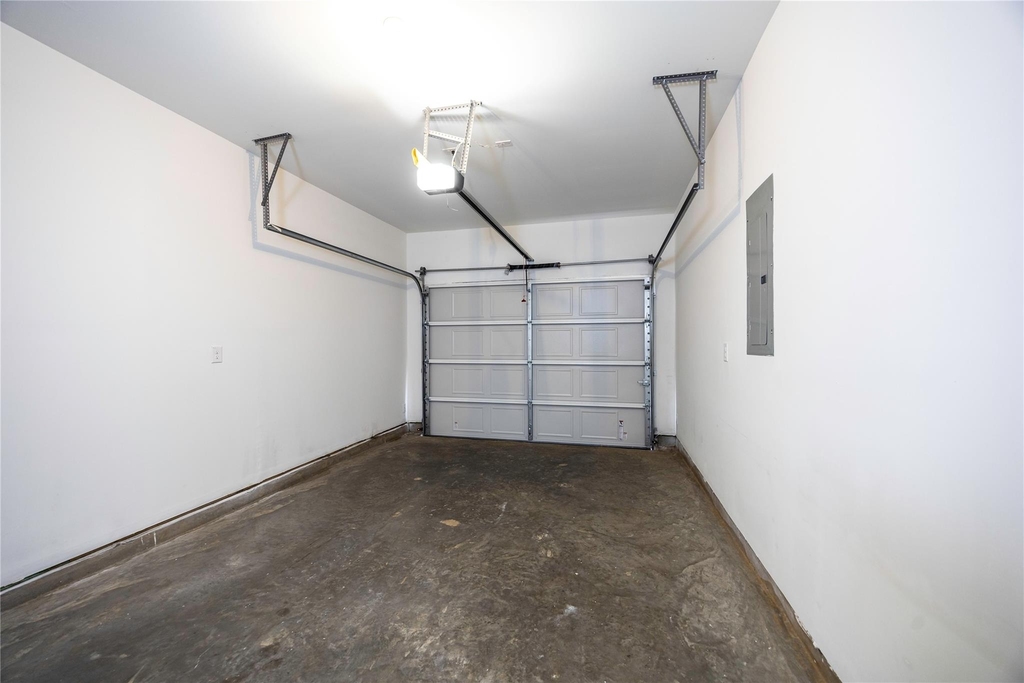 1939 Longmire Villas Court - Photo 25