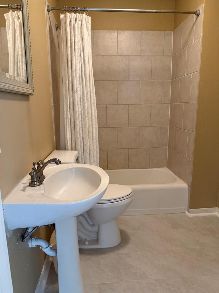 4109 De George Street - Photo 8