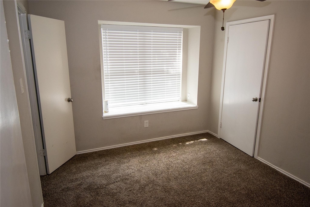 1009 Wildwood Drive - Photo 12
