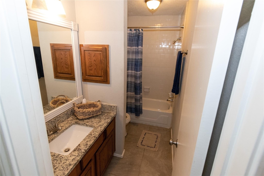 1009 Wildwood Drive - Photo 9