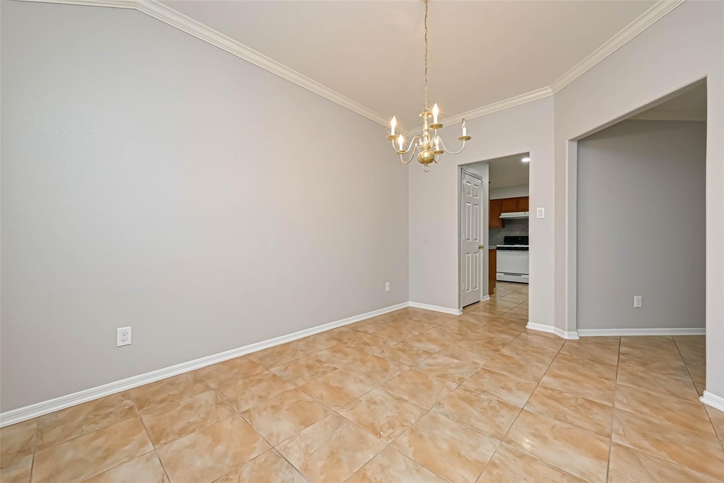 7110 Fox Scene Drive - Photo 3