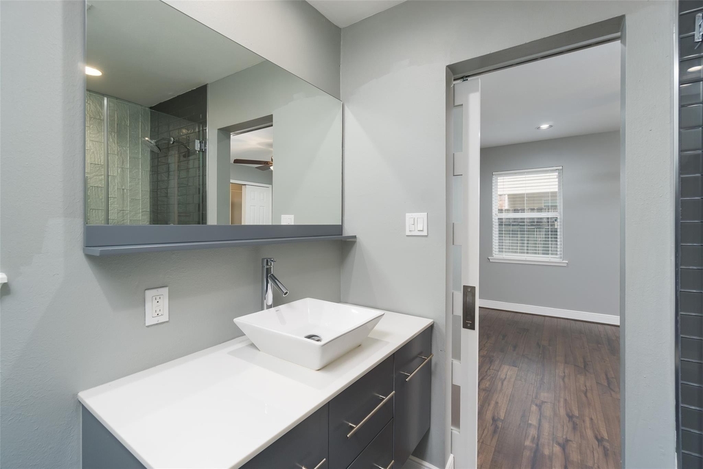 8326 Hazen Street - Photo 11