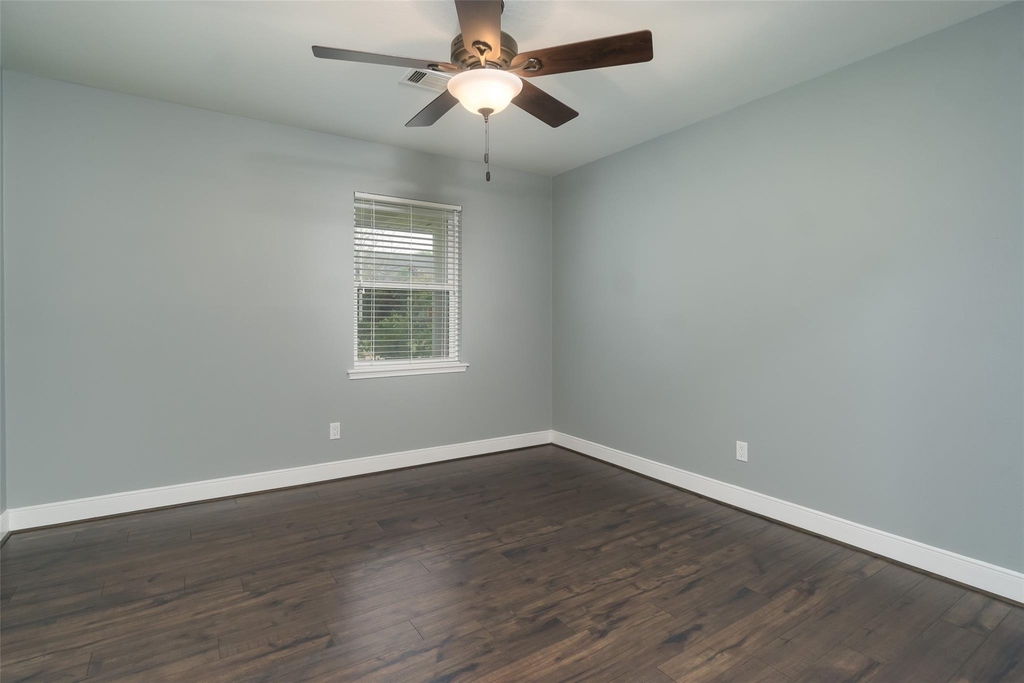 8326 Hazen Street - Photo 15