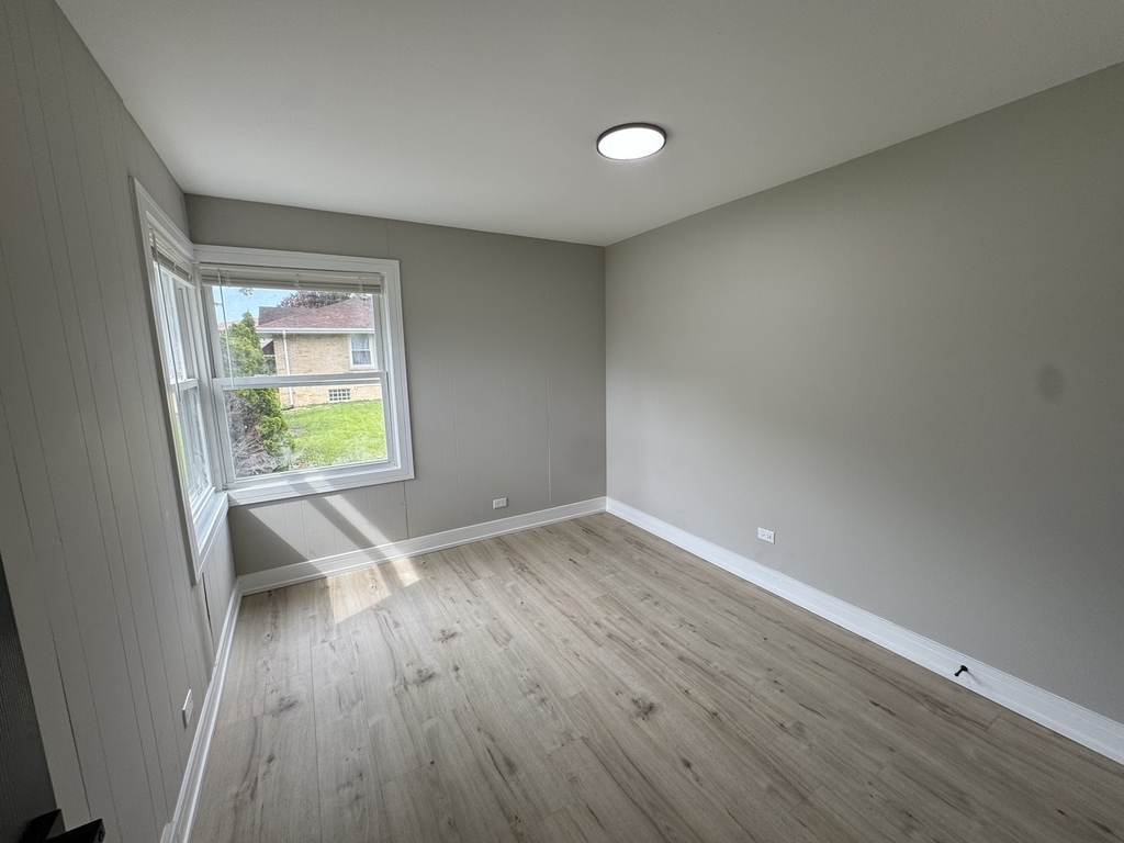 16439 Cottage Grove Avenue - Photo 6