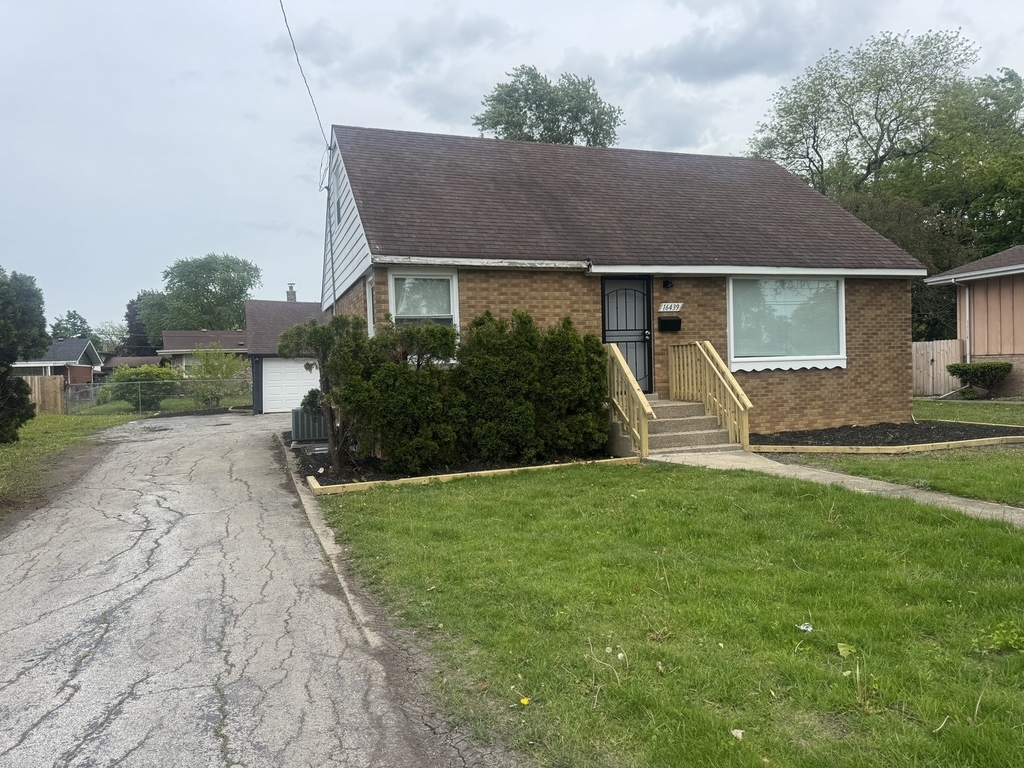 16439 Cottage Grove Avenue - Photo 1