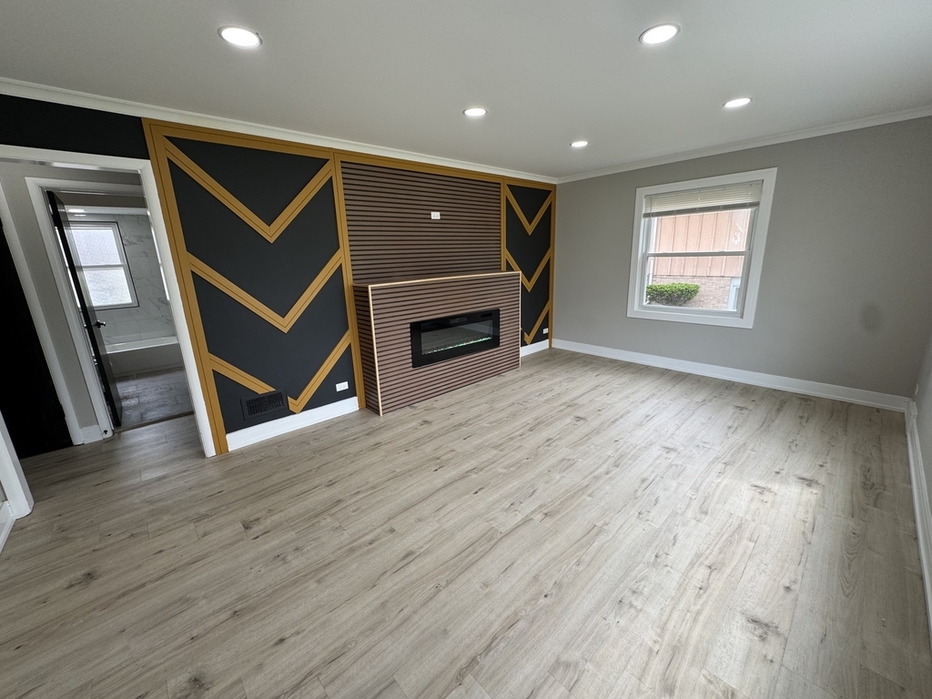 16439 Cottage Grove Avenue - Photo 3