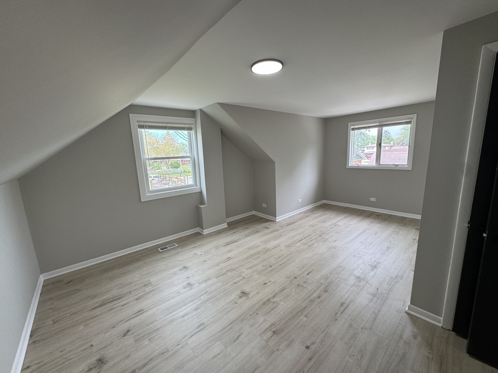 16439 Cottage Grove Avenue - Photo 17