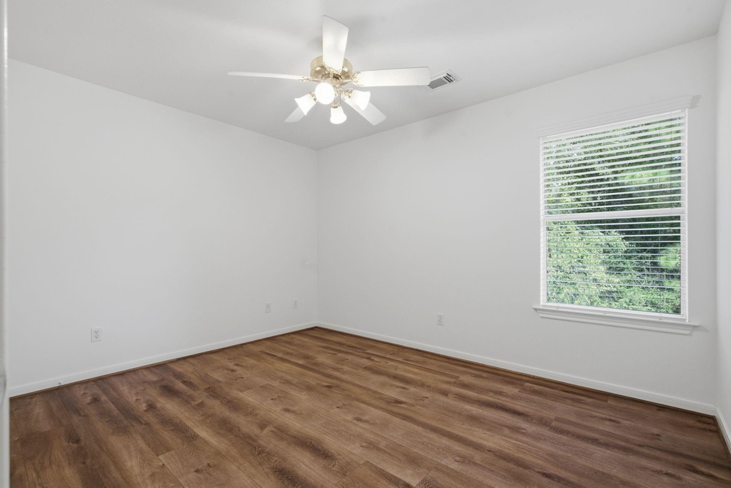 130 Ledgestone Place - Photo 19
