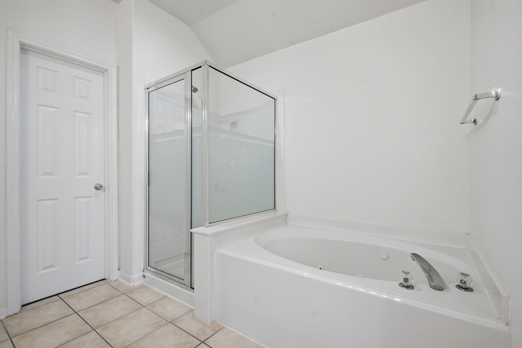 130 Ledgestone Place - Photo 17