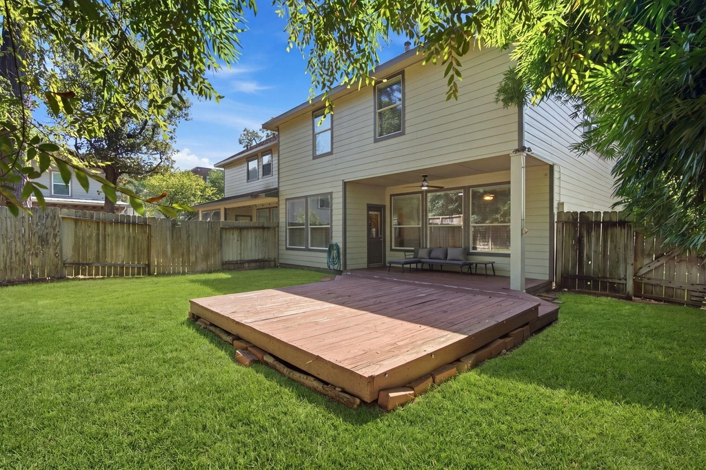 130 Ledgestone Place - Photo 9