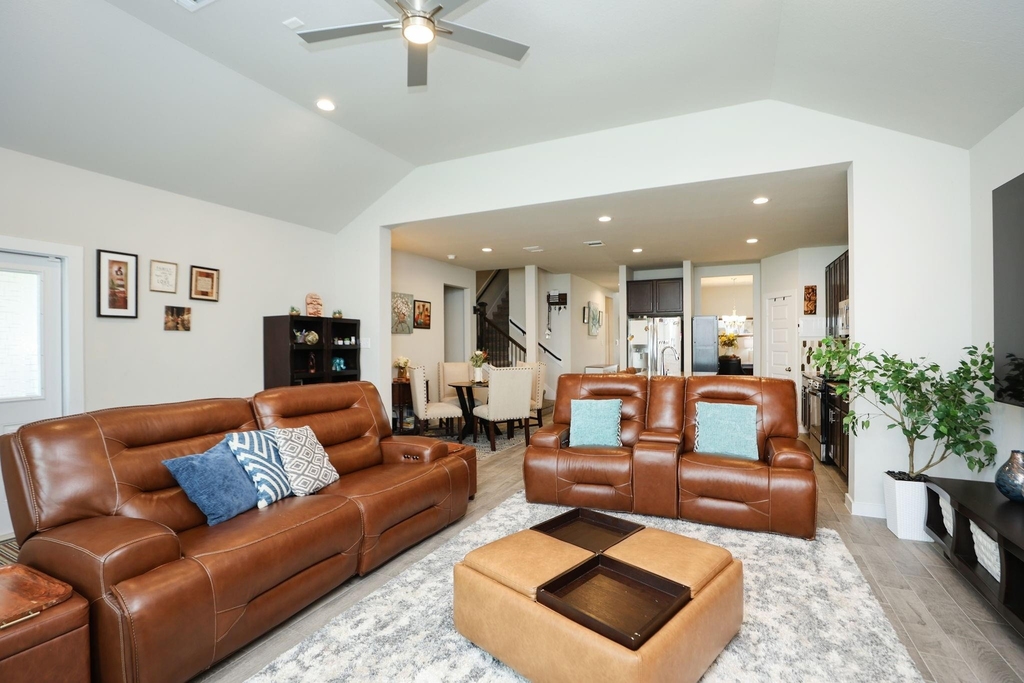 5511 Gothic Oak Drive - Photo 6