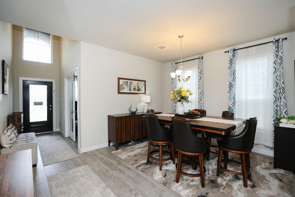 5511 Gothic Oak Drive - Photo 3