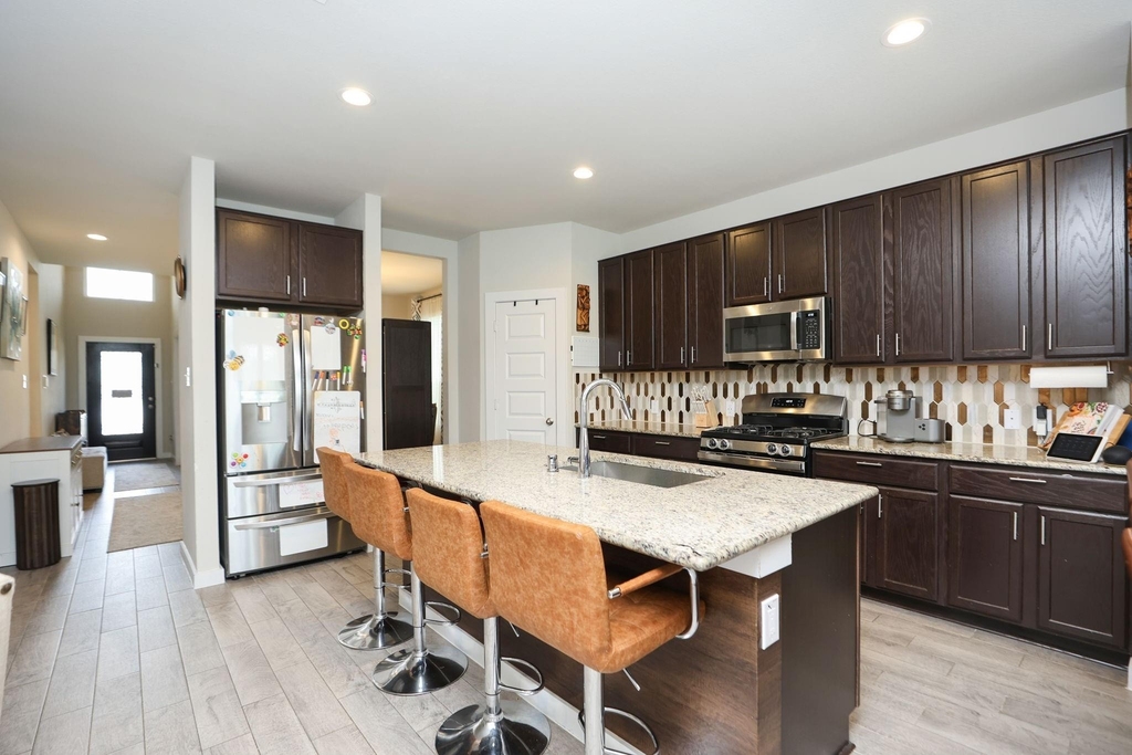 5511 Gothic Oak Drive - Photo 4