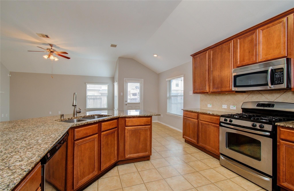 5003 Riverbridge Court - Photo 4