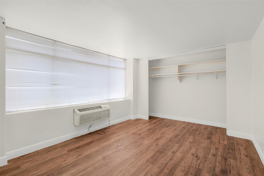 7520 Hornwood Drive - Photo 12
