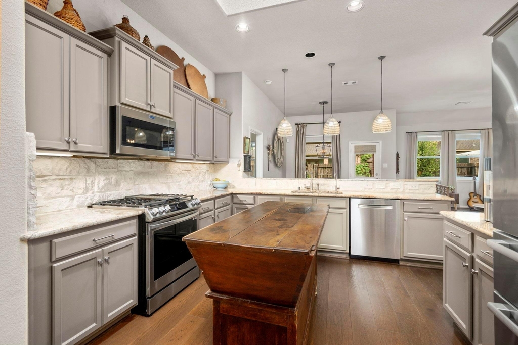 18918 Cove Mill Lane - Photo 7