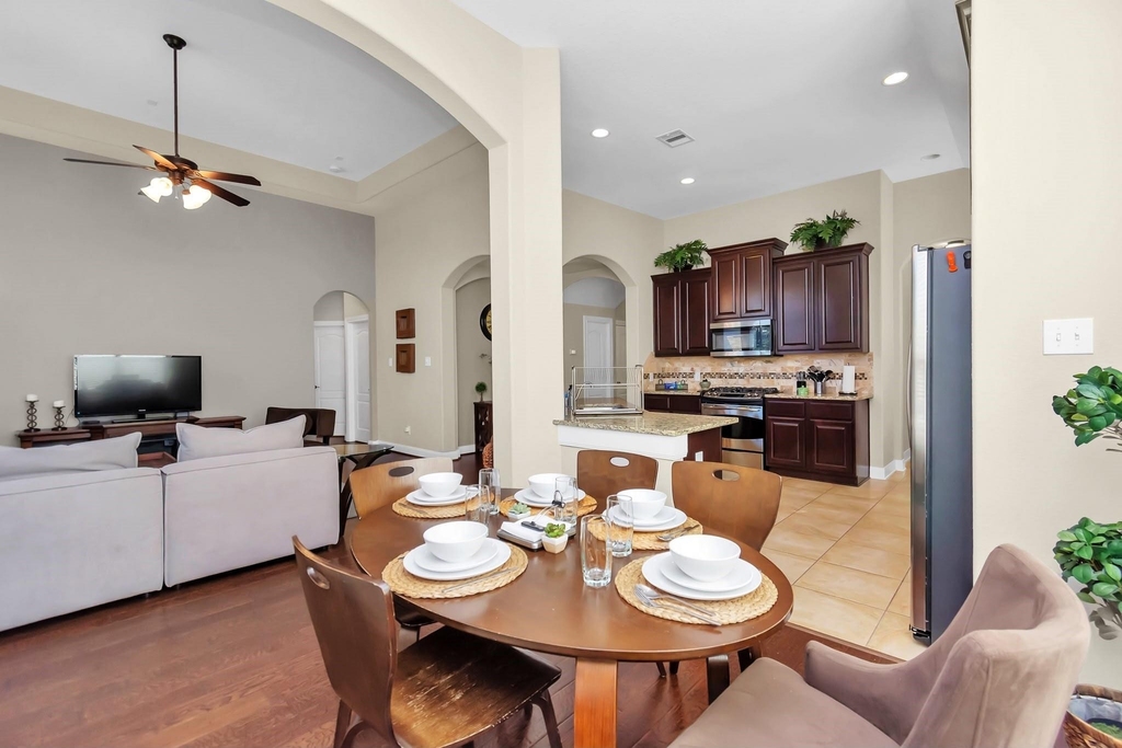 63 S Victoriana Circle - Photo 9