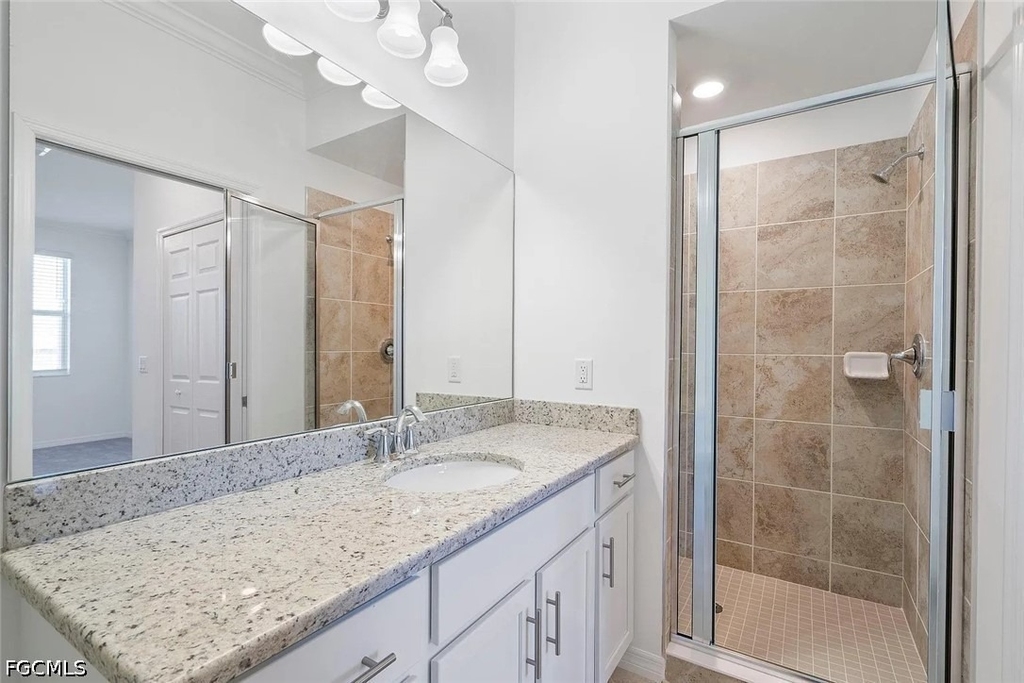 43040 Greenway Boulevard - Photo 4