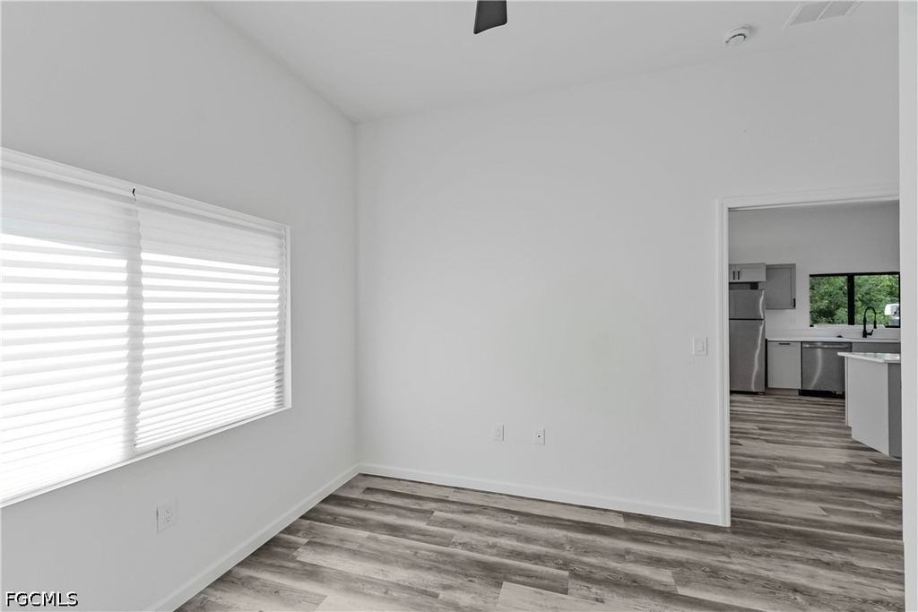 603 Hawthorne Avenue S - Photo 13