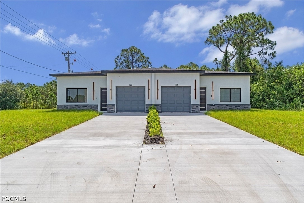 603 Hawthorne Avenue S - Photo 16