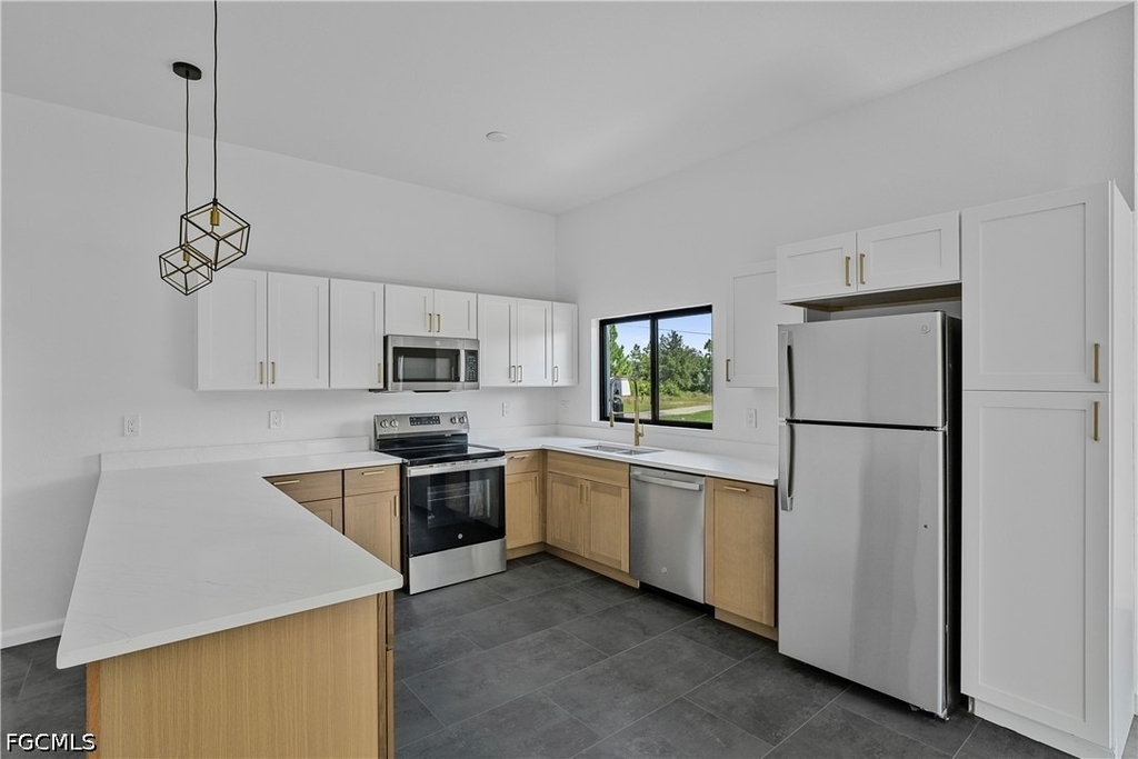 601 Hawthorne Avenue S - Photo 8
