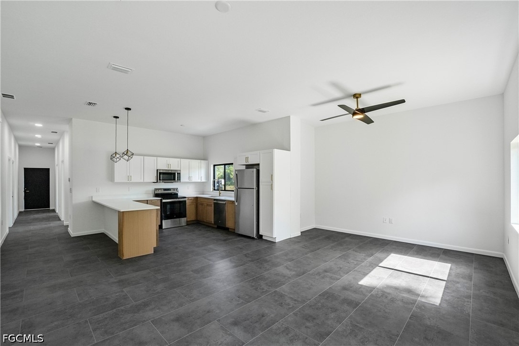 601 Hawthorne Avenue S - Photo 11