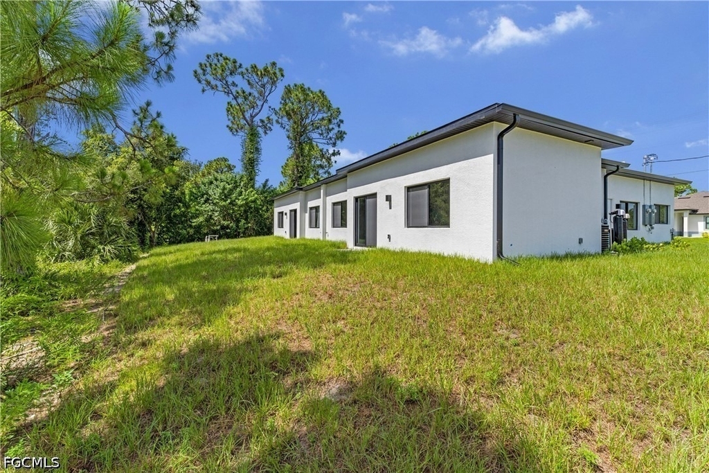 601 Hawthorne Avenue S - Photo 22