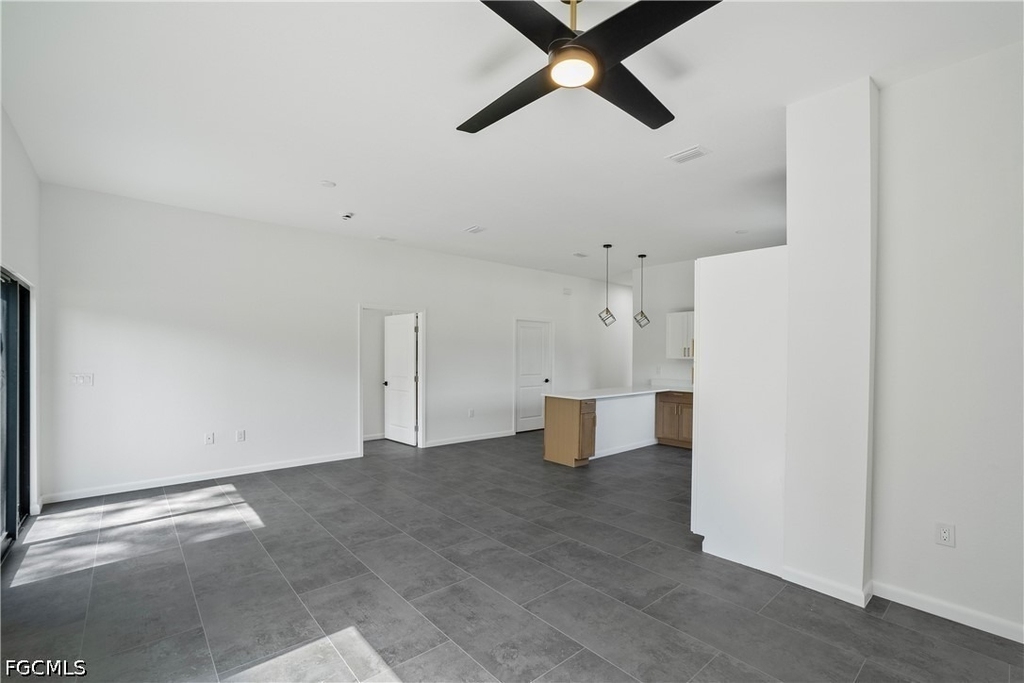 601 Hawthorne Avenue S - Photo 14