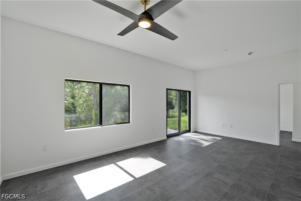 601 Hawthorne Avenue S - Photo 13